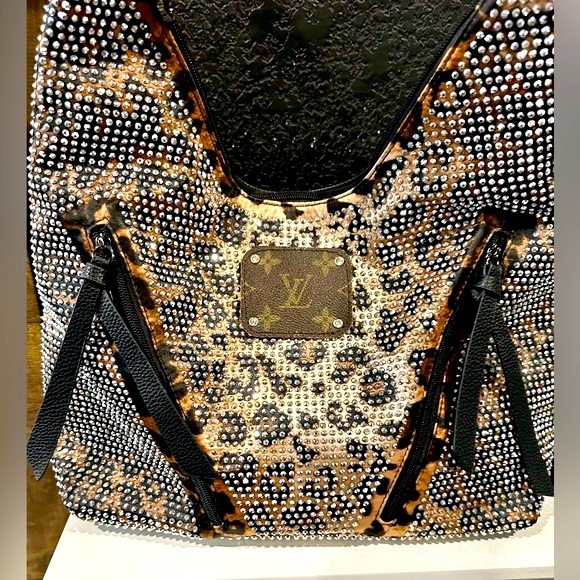 NWT Sandra Ling Leopard Bling Upcycled Hobo Bag - Picture 2 of 16